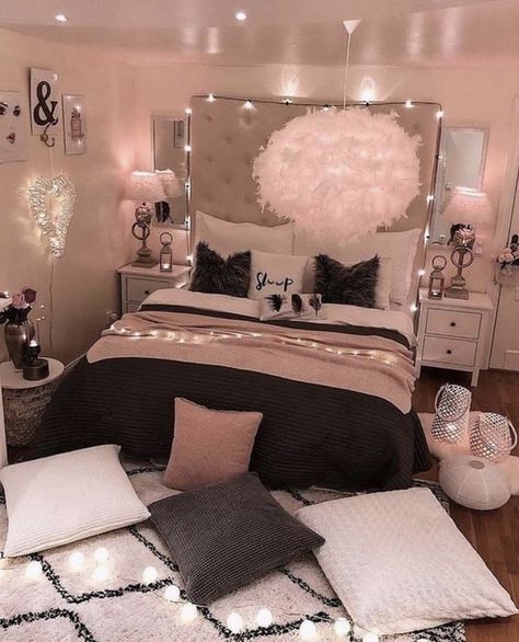 Bedroom Ideas For Small Rooms Women, Teen Room Designs, Teen Bedroom Designs, Pink Bedroom Decor, Bedroom Decor For Teen Girls, Girl Bedroom Designs, Woman Bedroom, Trendy Bedroom, Teen Bedroom Decor