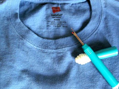 Simply Silver...: Tutorial on how to change a Crew Neck T-shirt to a Boat Neck T-shirt Transform Tshirt, Narrow Shoulders, Cut Tee Shirts, Boat Neck Shirt, Make A Boat, Sewing Shirts, Diy Boat, Diy Sweatshirt, Plain Tshirt