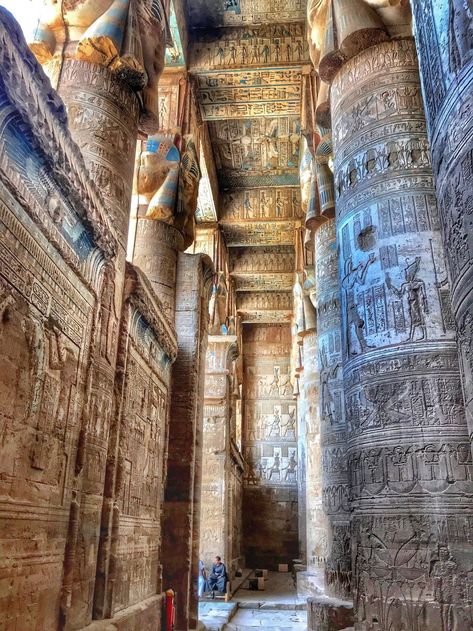 Dendera Zodiac, Dendera Temple, Ancient Discoveries, Egyptian Temple, Secret Passageways, Blue Ceilings, Egypt Tours, Historia Universal, Visit Egypt