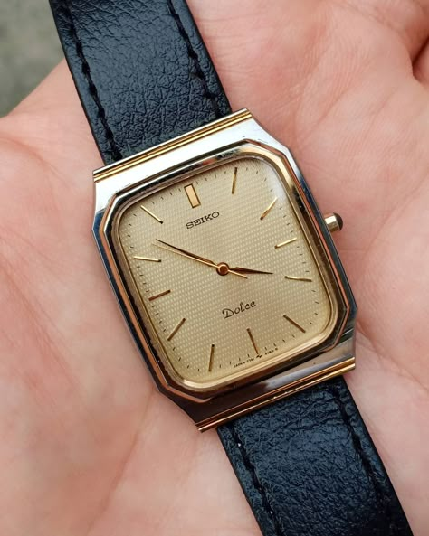 Aesthetic Watches Men, Vintage Watches For Men Aesthetic, Vintage Watches For Men Classy, Vintage Gold Watches For Men, Vintage Men’s Watches, 80s Watch Men, Seiko Vintage, Casio Vintage, Stylish Watches Men