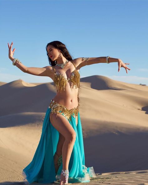 Bellydance Photoshoot, Dance Photoshoot, Belly Dance Outfit, Dance Photos, Belly Dancers, Dance Outfits, Dance Videos, Belly Dance, Dance Wear