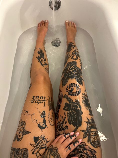 Leg Patchwork, Patchwork Tattoos, Patchwork Tattoo, Leg Tattoos Women, Pretty Tattoos For Women, Leg Sleeve Tattoo, Stylist Tattoos, Tattoo Black, Black Work