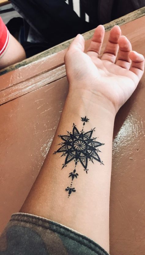 Wolf Sketch Tattoo, Mandala Arm Tattoo, Dotwork Tattoo Mandala, Mandala Sun, Tattoo Son, Tattoo Wallpaper, Tiny Wrist Tattoos, Type Tattoo, Marquesan Tattoos