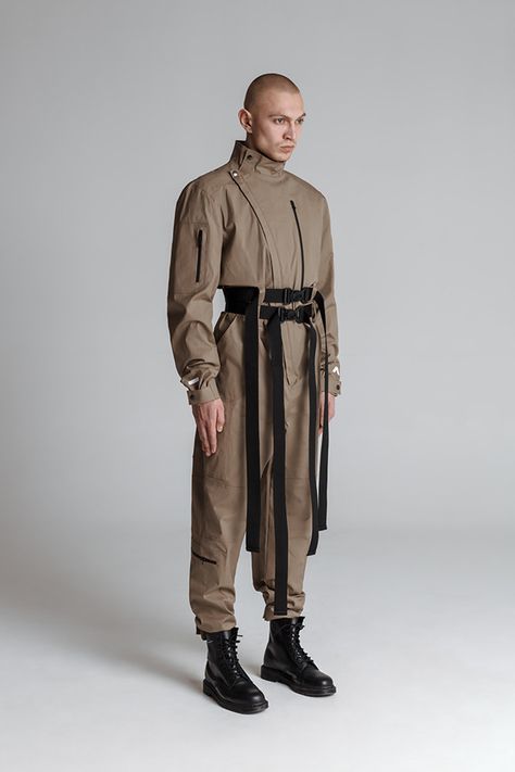 Fifth Element Fashion, Soviet Clothing, Industrial Outfit, Scifi Clothing, Tech Clothes, Scifi Outfit, Scifi Fashion, Sci Fi Outfits, Future Clothing