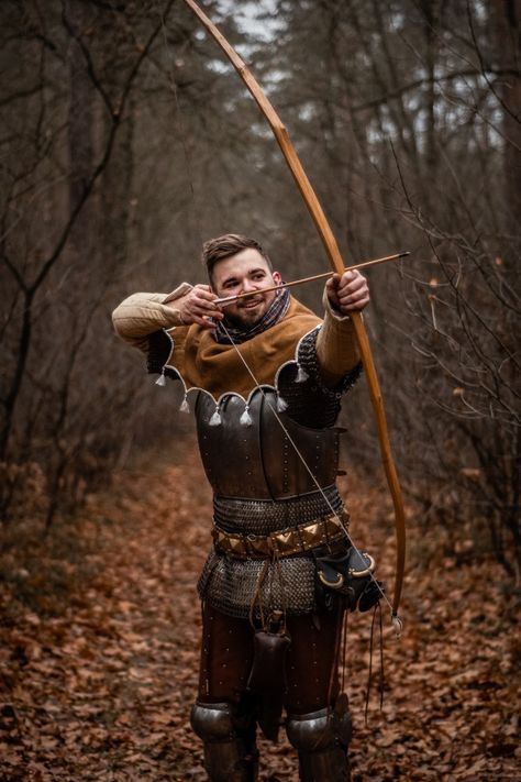 Medieval Archer Costume, Medieval Archer, Medieval Cosplay, Medieval Garb, My Hood, Historical Armor, Historical Reenactment, Battle Armor, Century Clothing