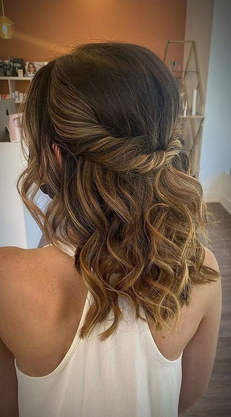 Grad Hair Styles For Short Hair, Bridesmaid Hairstyles Short Hair Half Up, Bridesmaids Hairstyles For Fine Hair, Prom Short Hair Hairstyles, Short Hair Curled Half Up Half Down, Layered Bridesmaid Hair, Med Length Bridesmaid Hair, Prom Hair On Short Hair, Prom Hair 2024 Half Up Half Down