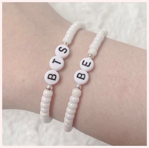 Kpop Jewelry Diy, Bts Beaded Bracelet, Bts Bracelet Beads, Pulseras Aesthetic Kpop, Bts Bracelet Diy, Kpop Bracelet, Kpop Accessories, Kpop Jewelry, Jewelry Kpop