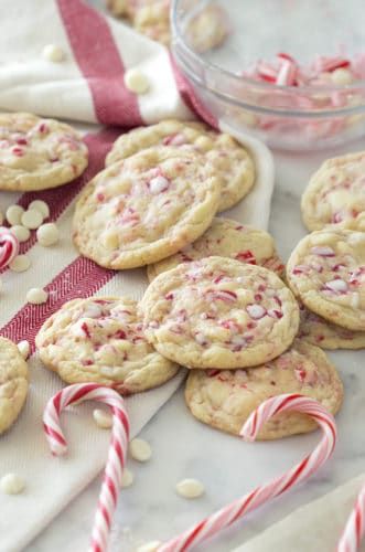 White Chocolate Peppermint Cookies Pepermint Cookies, White Chocolate Peppermint Cookies, Peppermint Cookie Recipe, Peppermint Dessert, White Chocolate Macadamia Nut Cookies, Christmas Yummies, White Chocolate Peppermint, Chocolate Peppermint Cookies, Christmas Baking Recipes