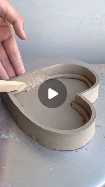 Ceramics Videos on Instagram: "Heart handbuilt serving bowl ♥ by @jette_estudio.ec"