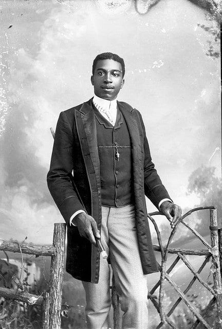 young aa male ca 1890 American Photo, Vintage Black Glamour, African Diaspora, African History, Black Man, African American History, Black American, Cthulhu, History Facts