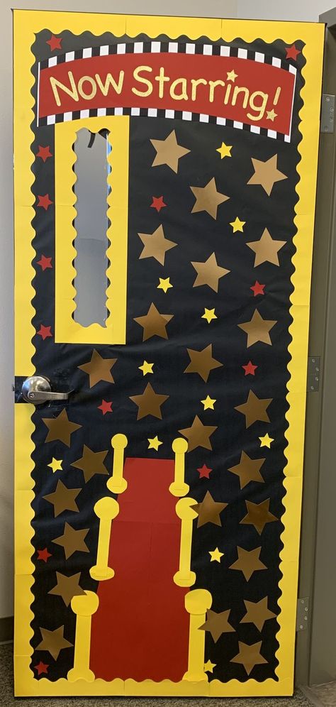 Hollywood Theme Classroom Door, Welcome Door Classroom, Popcorn Theme Classroom, Movie Themed Rooms, Hollywood Decorations, Teacher Appreciation Door Decorations, Hollywood Classroom, Hollywood Theme Classroom, Vacation Bible School Craft