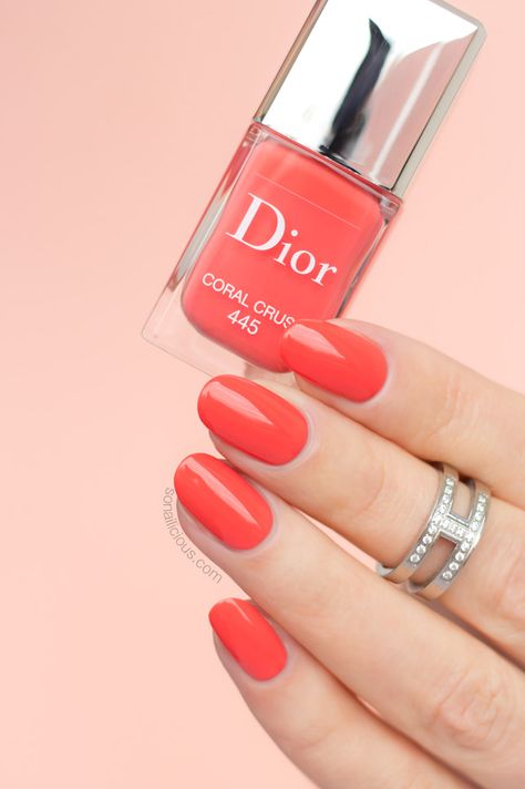 Dior Coral Crush, the most beautiful coral nail polish Dior Spring 2017, Summer Nails 2018, Dior Summer, Dior Nail Polish, Coral Nail Polish, Dior Nails, Nails 2017, Pretty Nail Polish, Coral Nails