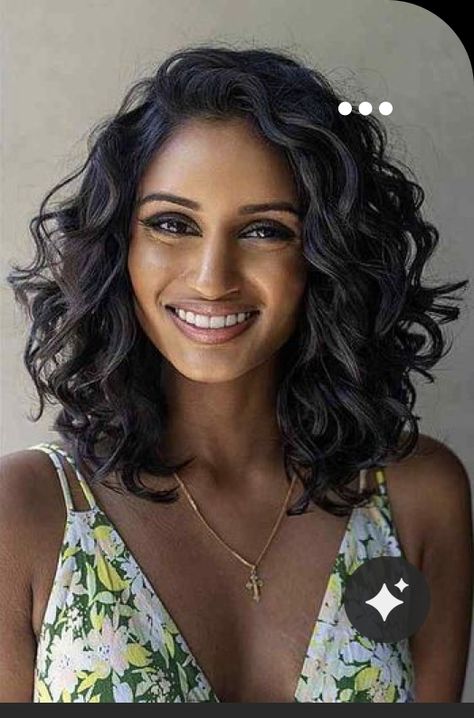 Shoulder Length Curly Hair, Natural Curly Hair Cuts, Medium Length Curly Hair, Curly Hair Photos, Wavy Haircuts, Short Curly Haircuts, Medium Curly Hair Styles, Haircuts For Wavy Hair, Haircuts For Curly Hair