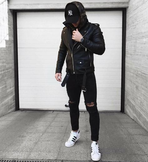 Outfit Tenis Adidas, Black Outfit For Men, Outfit Tenis, Ny Cap, October Outfits, Men Streetstyle, October Fashion, Mens Fashion Sweaters, Outfit For Men