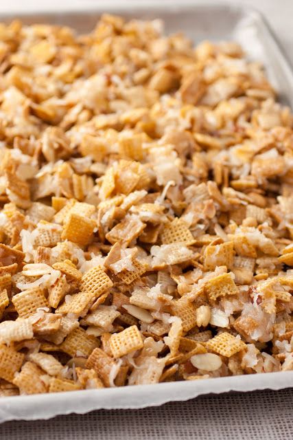 Sweet Holiday Chex Mix - Cooking Classy Sweet Chex Mix, Sweet Chex, Chex Mix Recipes, Mix Recipes, Snack Treat, Chex Mix, Ooey Gooey, Cooking Classy, Yummy Sweets