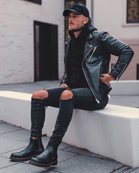 Chelsea Dr Martens Outfit, Doc Marten Chelsea Boot Outfit, Doc Martens Chelsea Boot Outfit, How To Style Black Boots, Dr Martens Men Outfit, Doc Martens Chelsea Boot, Chelsea Boots Outfits, Chelsea Boot Outfit, Doc Martens Mens