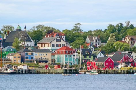 Lunenburg Nova Scotia, Nova Scotia Travel, Long Weekend Trips, Cape Breton, Explore Canada, Truro, Prince Edward Island, Best Places To Live, Seaside Towns