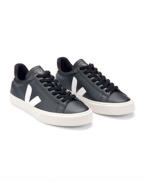 Zapatillas Veja, Basket Veja, Veja Shoes, Black And White Trainers, Veja Sneakers, Black And White Sneakers, Sugar Cane, Black Leather Shoes, Synthetic Rubber