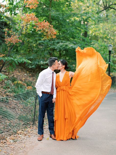 Romantic Portrait, Side Portrait, Leanne Marshall, Fall Engagement Session, Engagement Session Outfits, City Engagement, Columbia University, Upper East Side, Manhattan New York