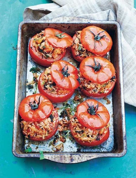 Greek rice-stuffed tomatoes - a gorgeous summer side, makes a lovely vegan main dish too! Greek Rice, Stuffed Tomatoes, Greek Cooking, Vegan Main Dishes, Greek Dishes, Tomato Recipes, Veggie Dishes, Orzo, Greek Recipes