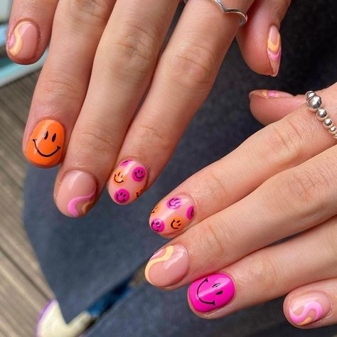 Pink French Nails Tips, Pink Smiley Nails, French Nails Tips, Pink Orange Nails, Pink Gel Nails Designs, Smiley Face Nails, Different Color Nails, Coffin Nails Ombre, Face Nails