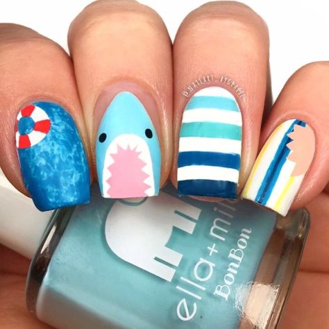 These 25 Shark Week Nail Art Looks Are Scary Good Dimension Nails, Shark Nail Art, Shark Nails, Nail Designs Summer Beach, Fun Summer Nails, Summer Nails Beach, Mako Shark, Fingernail Designs, Matte Top Coat