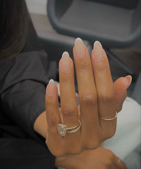 Almond Shape Nail Designs, November Nails Colors, Almond Shaped Nails Designs, Almond Shaped Nails, Celebrity Nails, Shaped Nails, Almond Shape Nails, Almond Nails Designs, Wedding Nails Design