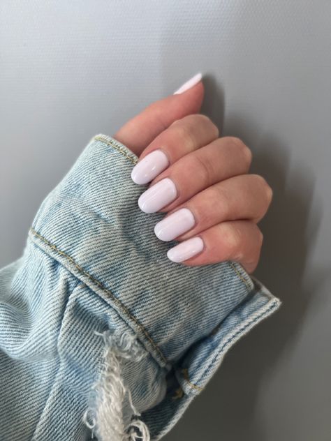 Four fingers are shown as hand is hold on to jean jacket sleeve. Nail color is pale lilac. Short Oval Spring Nails, Oval Spring Nails, Short Oval Nails, Nails Love, Pale Lilac, Oval Nails, Lilac Color, Gel Manicure, Spring Nails