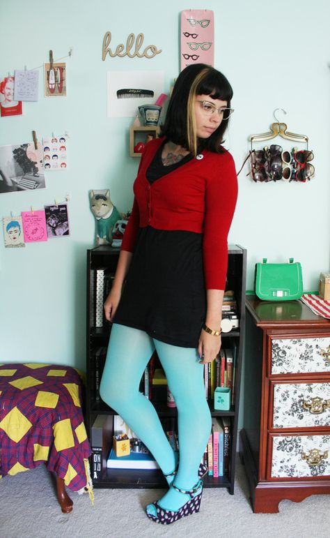 Red and Turquoise ~~ #moderngirlblitz Turquoise Tights Outfit, Colored Tights Outfit, Real Men Real Style, Grey Tights, Legs Outfit, Blue Tights, Red And Turquoise, Colored Tights, Peep Toe Shoes