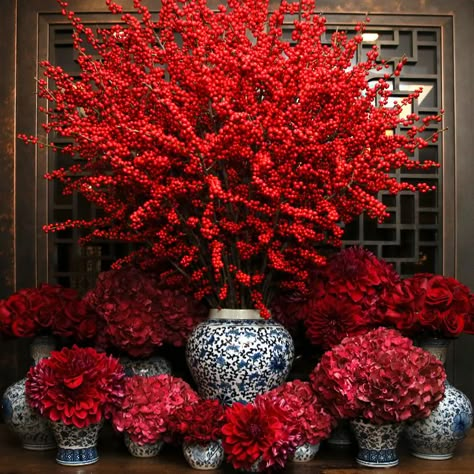 Entertaining Issue: Ask Tory, Holiday Arrangements Marriage Hall, Holiday Floral Arrangements, Hall Decoration, Tafel Decor, Holiday Arrangement, Chinese New Year Decorations, Color Decor, Holiday Floral, Ideas Craft