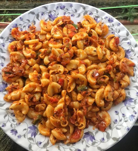 Dry Pasta Recipe, How To Make Macaroni, Macaroni Recipe, Dry Pasta, Maggi Recipes, Space Food, Macaroni Recipes, Pakora Recipes, Macaroni Pasta