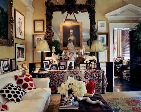 Joy Pfp, New York Brownstone, Traditional Chic, Downtown Lofts, Bohemian Interior Design, Frank Stella, American Houses, New York Homes, Bohemian Interior