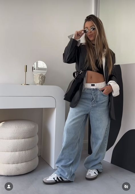 Baggy Style, Weekend Wear, Baggy Jeans, Outfits Casuales, Chic Outfits, Ootd, Collage, How To Wear, Pins