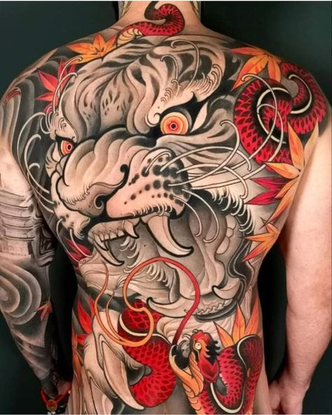 A tattoo on the back for men is pride. But before you put them on, learn the meaning and see the best designs in our article. Back Piece Tattoo Men, Tattoo Japonais, Back Tattoos For Men, Traditional Back Tattoo, Japanese Back Tattoo, Traditional Japanese Tattoo Designs, Japanese Tiger Tattoo, Japanese Tattoos For Men, 42 Tattoo