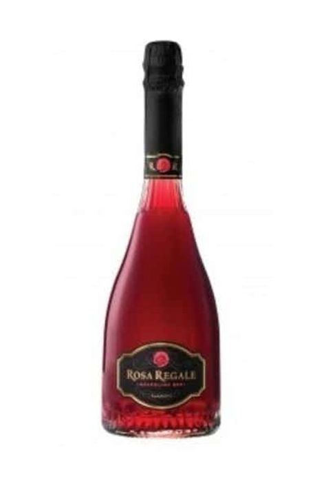 The 10 Best Sweet Red Wines to Drink of 2023 Sweet Red Wine, Party Hostess Gifts, Sparkling Red Wine, Best Sparkling Wine, Vinyl Images, Red Desserts, Sweet Red Wines, Piedmont Italy, Wine Varietals