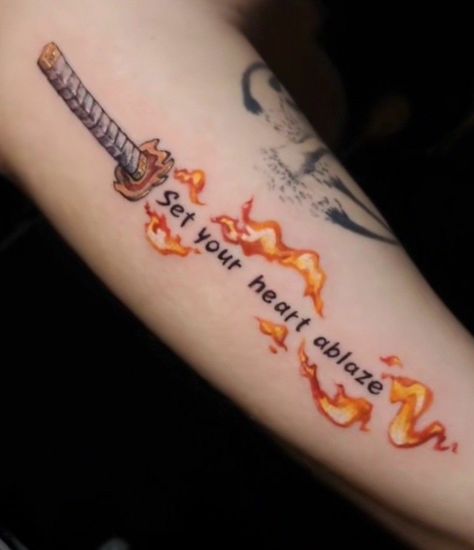 Rengoku Tattoo Set Your Heart Ablaze, Rengoku Tattoo Ideas Small, Demon Slayer Hashira Tattoo, Rengoku Set Your Heart Ablaze Tattoo, Demon Slayer Tattoo Rengoku, Rengoku Tattoo Design, Hashira Tattoo, Rengoku Tattoo Ideas, Set Your Heart Ablaze Tattoo