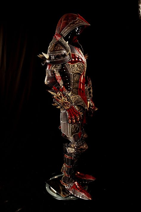 Prince Armory Red Armor, Intricate Armor, Red And Gold Armor, Red Armor Art, Bronze Plate Armor, Gold Armor, Leather Armor, We Movie, Medieval Armor