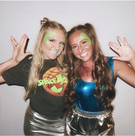 Insta: @jessica.dorey Delta Gamma Space Jam date party sorority alien out of this world Alien Football Theme, Outer Space Spirit Week Outfit, Space Night Theme Outfit, Space Out Football Theme, Space Jam Theme Outfit, Space Dress Up Day School, Space Football Game Theme, Space Theme Pep Rally, Space Spirit Week