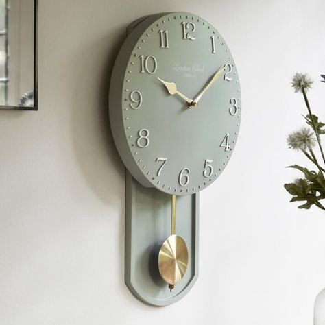 London Clock, Easy Room Decor, Pendulum Wall Clock, Wall Watch, Contemporary Wall Clock, Pendulum Clock, Artistic Home, Cute Bedroom Ideas, Wall Clock Design