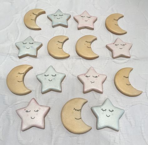 Moons And Stars Baby Shower Cookies, Star Cookies Decorated, Star Sugar Cookies, Gender Reveal Party Food, Moon Cookies, Christening Decorations, Twinkle Twinkle Baby Shower, Baby Shower Cakes For Boys, The Moon And Stars