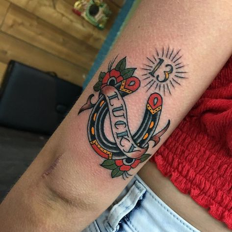 Shoe Tattoo, Traditional Tattoo Outline, Horseshoe Tattoo, Lucky Tattoo, Luck Tattoo, Horse Shoe Tattoo, Cowgirl Tattoos, Cowboy Tattoos, Traditional Tattoo Inspiration