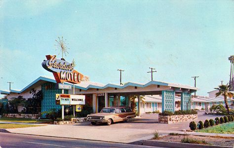 Deming New Mexico, Azusa California, Old Motel, Googie Architecture, Midcentury Architecture, Vintage Neon Signs, Vintage Hotels, Hotel Motel, Modern Hotel