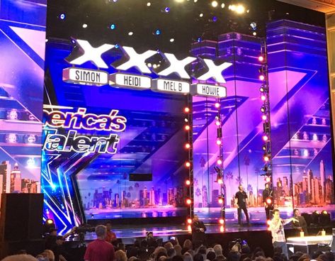 Ever wonder what it is like to be in the audience for the auditions of America's Got Talent? Brie was fortunate to attend a show this past week! #CheckItOutWorld Talent Show Aesthetic, Talent Aesthetic, America Got Talent, Americas Got Talent, Howie Mandel, Tyra Banks, Got Talent, Los Angeles Area, Waiting In Line