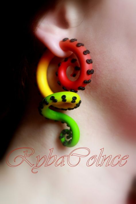 Fake ear tentacle gauge  Faux gauge/Gauge by RybaColnce on Etsy Weird Piercings, Tentacle Earrings, Faux Gauges, Small Gauges, Gauge Earrings, Fake Piercing, Gauged Earrings, Stretched Ears, Craft Store