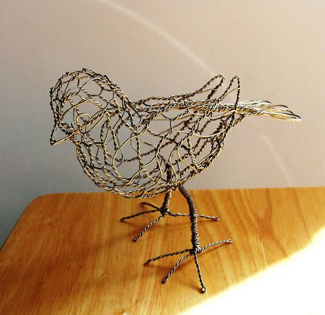 Wire Bird Sculpture Tutorial, Wire Birds, Sculpture Diy, Sculpture Bird, Wire Bird, Grass Art, Metal Sculptures, Harry Winston, Bird Sculpture