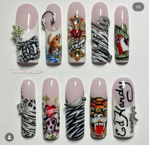 Deftones Nails, G59 Nails, 2000s Nail Designs, Ed Hardy Nails, 90s Nail Art, Trashy Nails, Chanel 2000s, Scene Nails, Teeth Nails