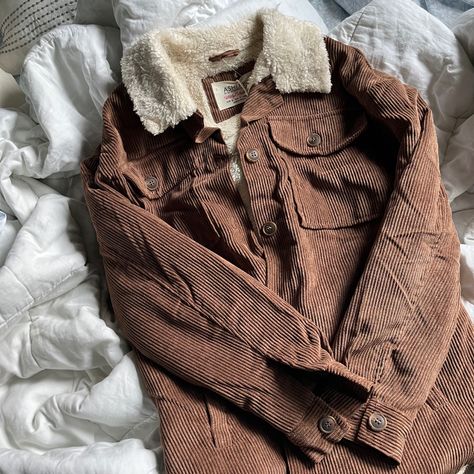 Thick Corduroy Jacket, Corduroy Fleece Jacket, Sherpa Lined Corduroy Jacket, Corduroy Winter Jacket, Brown Corduroy Jacket Outfit Aesthetic, Courdoury Jacket, Brown Courderoy Jacket, Corduroy Jacket Aesthetic, Brown Jacket Aesthetic