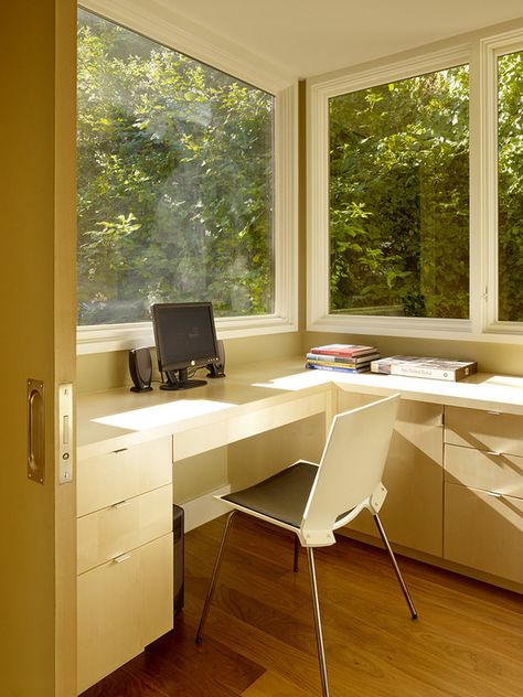 Home Office Design, Pictures, Remodel, Decor and Ideas - page 22 Home Office Traditional, Modern Home Office Furniture, Corner Furniture, Corner Office, Contemporary Home Office, Office Designs, Built In Furniture, Design Presentation, H Design