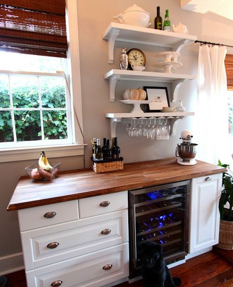 DIY Wine Bar: If you (or your significant other) know their way around power tools, you can make the IKEA butcher block counter top look much fancier by beveling the edge. (via IKEA Hackers) Ikea Butcher Block, Ikea Bar, Ikea Built In, Coin Café, Ikea Hack Kitchen, Easy Diy Hacks, Butcher Block Counter, Small Pantry, Built In Bar