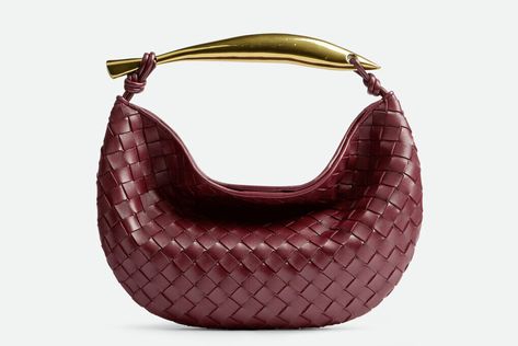 Best Designer Bags, Eco Bags, Bottega Veneta Bags, Bottega Veneta Intrecciato, Shoulder Chain, Bag Trends, Carrie Bradshaw, Wallet Accessories, Braided Leather